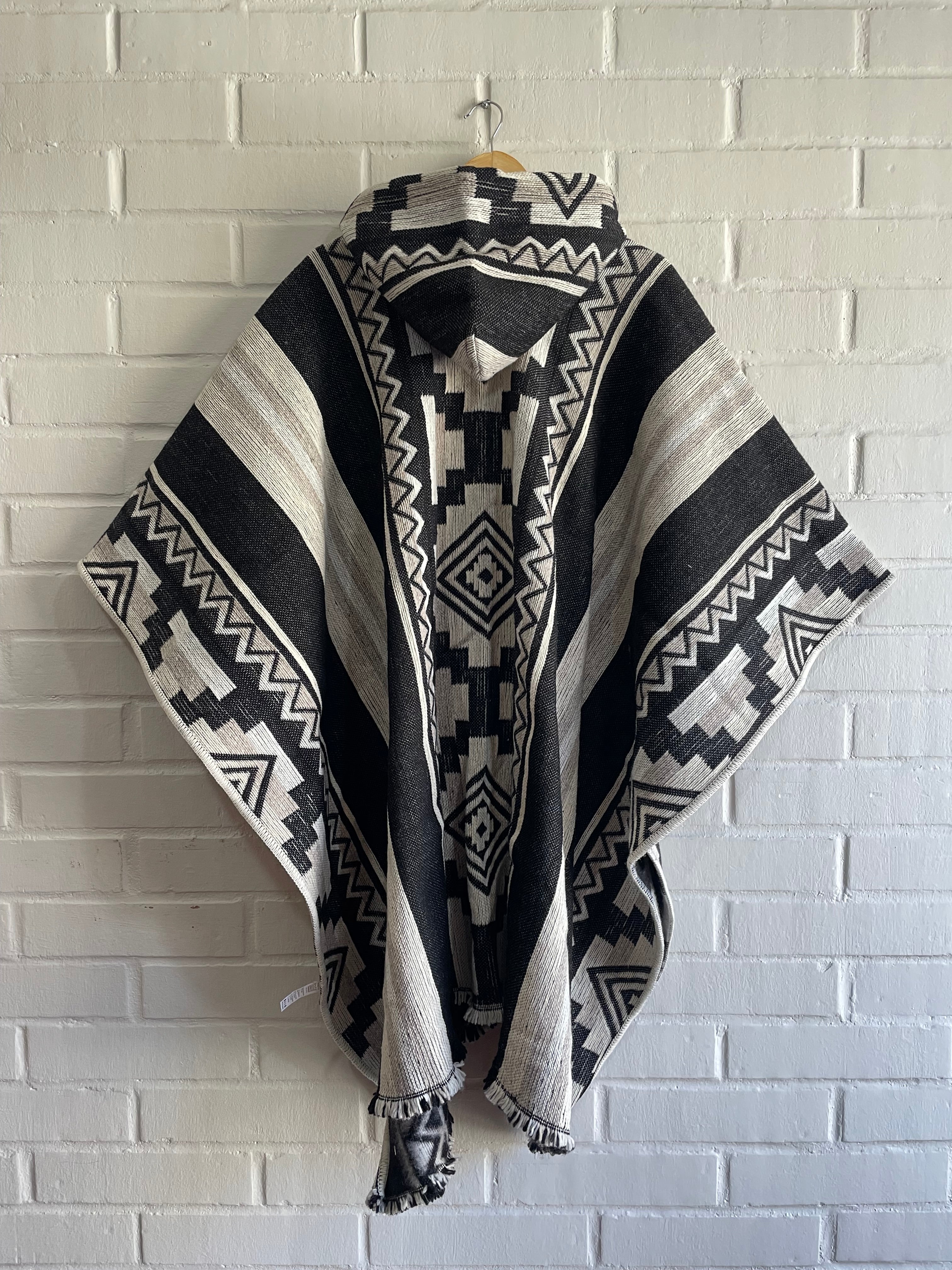 PONCHO MILMARTE “HIJO DE LOS ANDES”