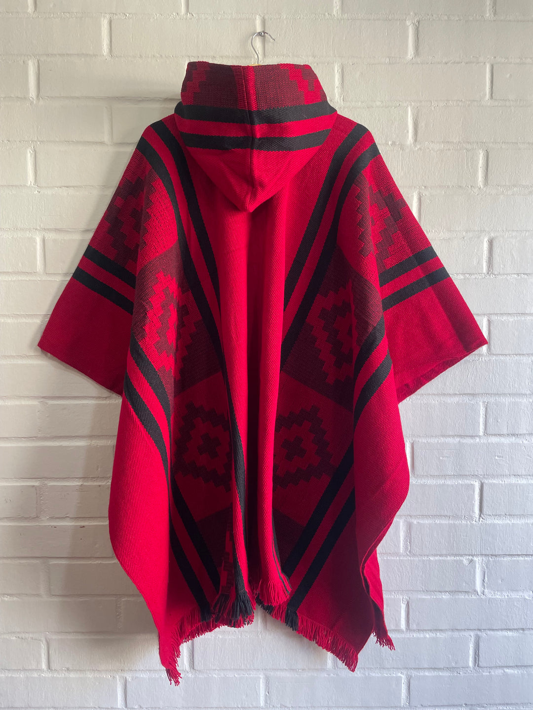 PONCHO ARAUCANO DE ALPACA "FUERZA DEL PILLAN"