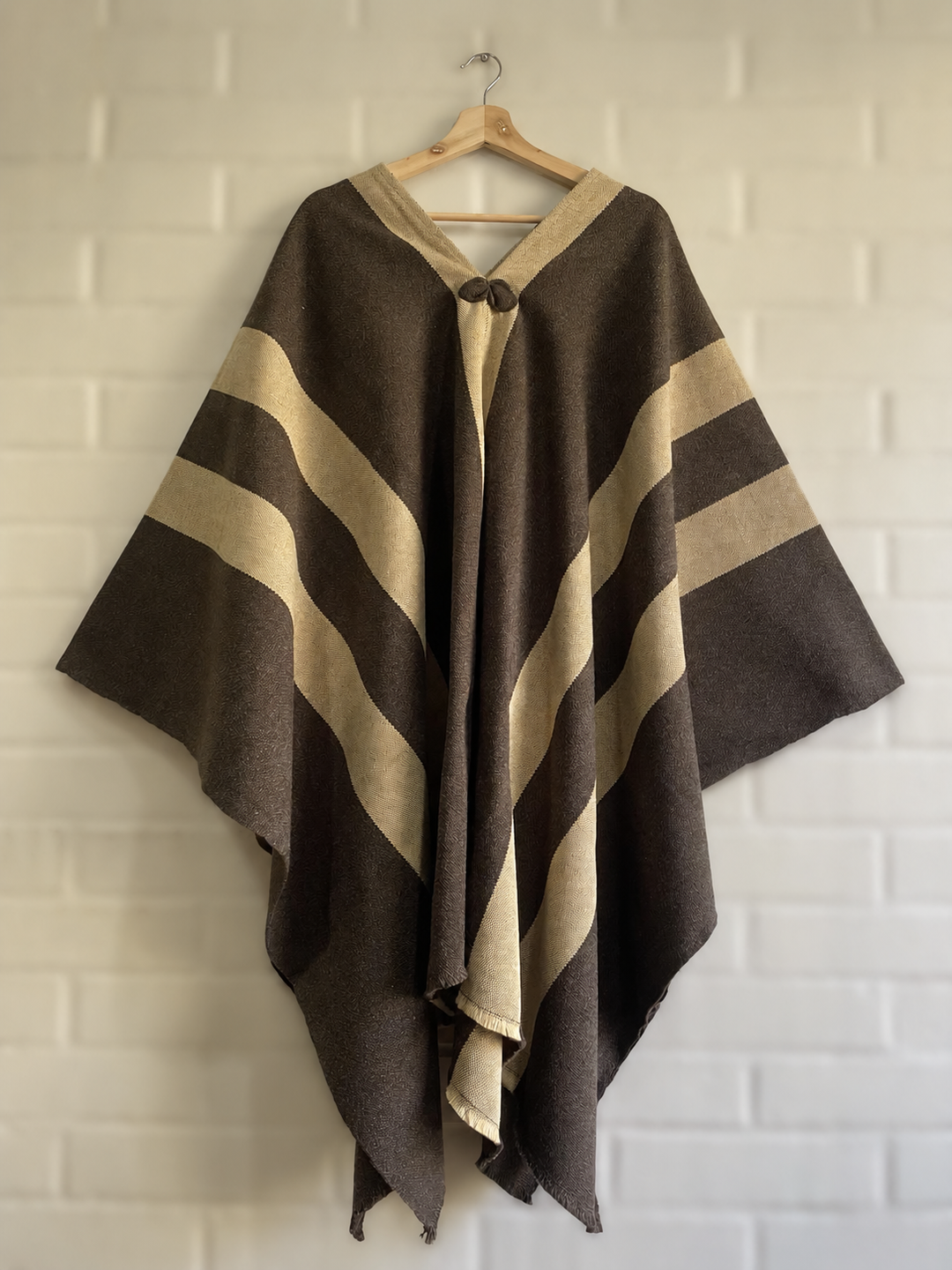 PONCHO DEL VALLE ESTIRPE l ALPACA Y LANA PREMIUM