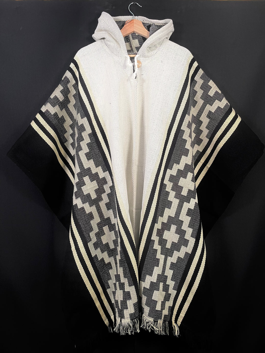 PONCHO ARAUCANO DE ALPACA "ANDES CLÁSICO"
