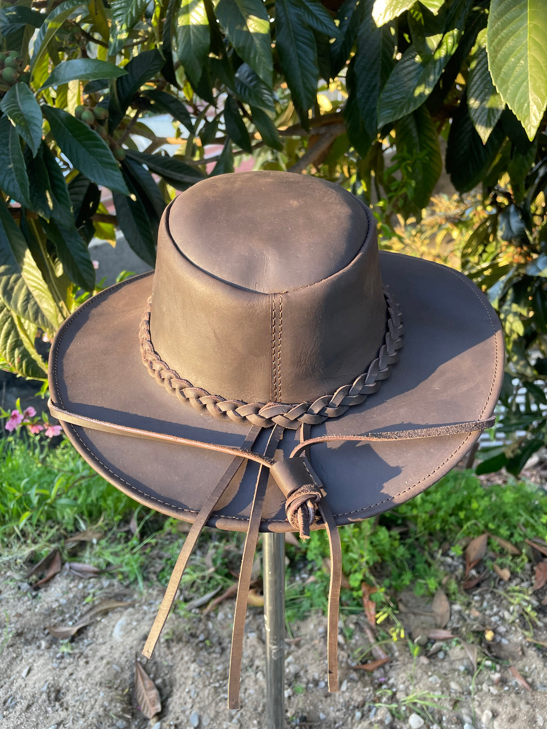 SOMBRERO DE CUERO AÑEJADO