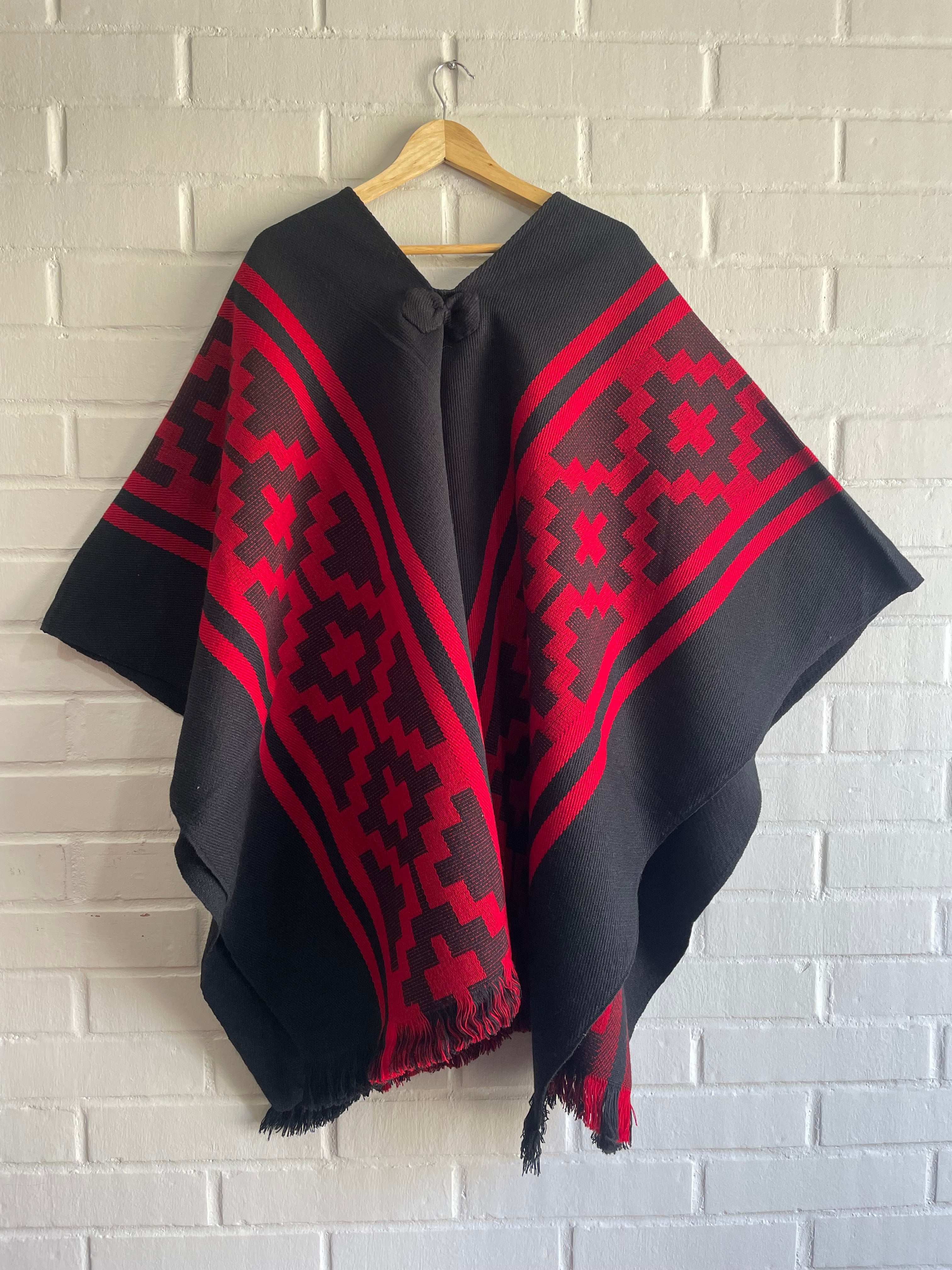 PONCHO ARAUCANO PEWMA