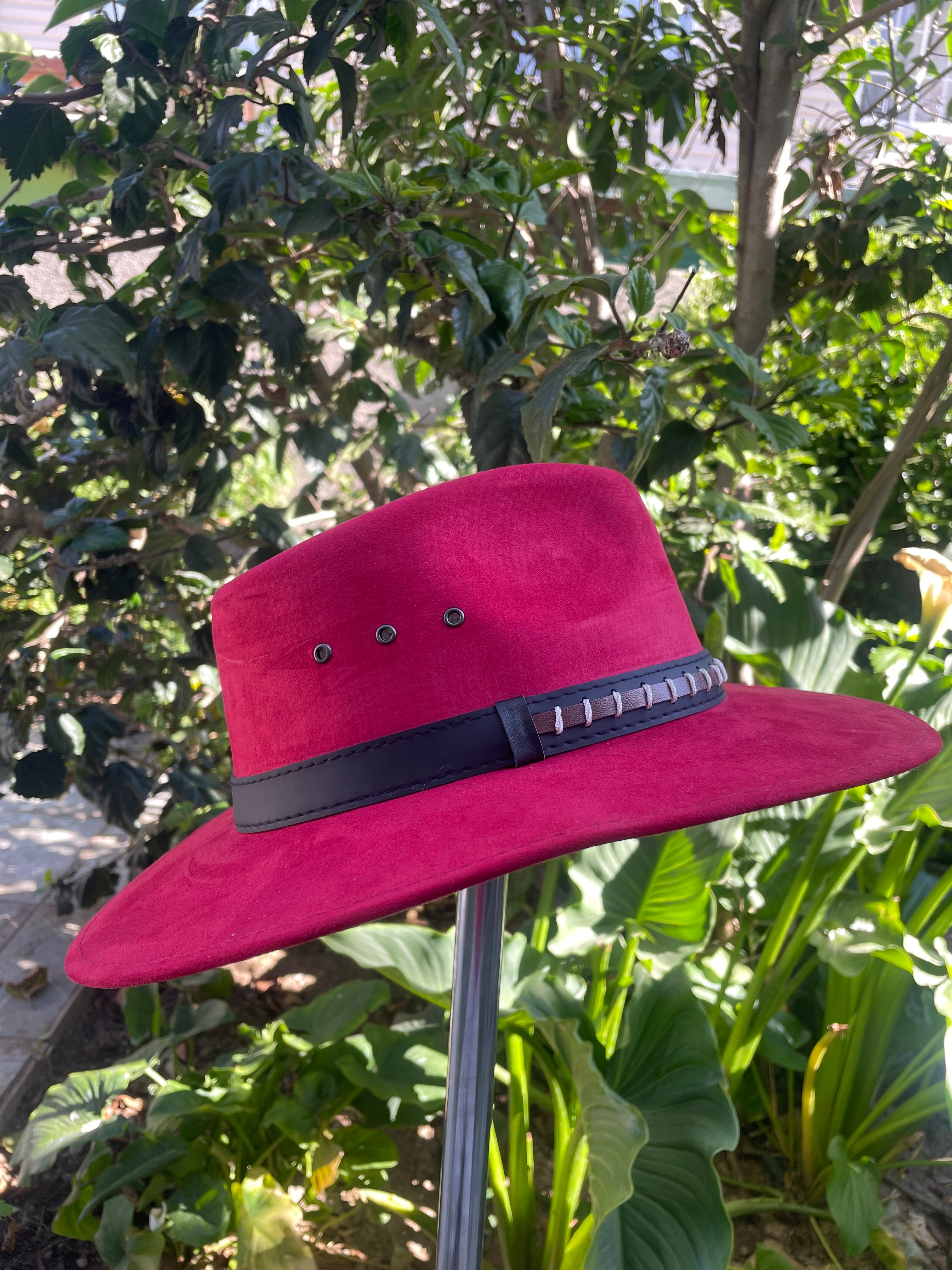 SOMBRERO AUSTRALIANO ROJO CARMESI