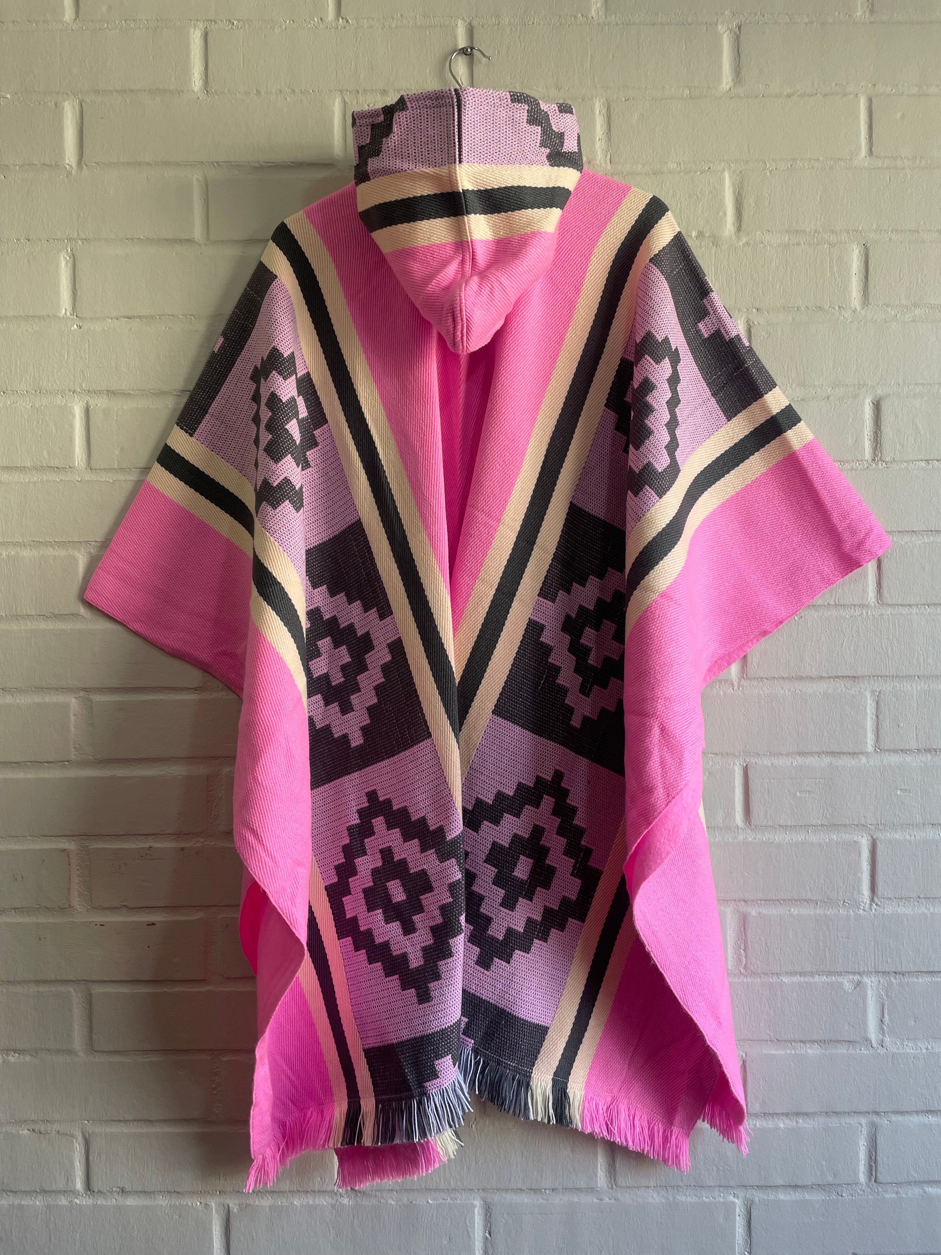 PONCHO ARAUCANO FLOR DEL PEWEN