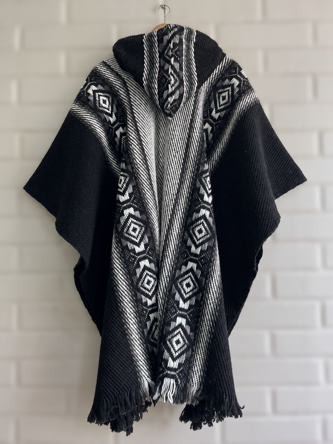 PONCHO TRADICIONAL ANDINO “ANOCHECER”
