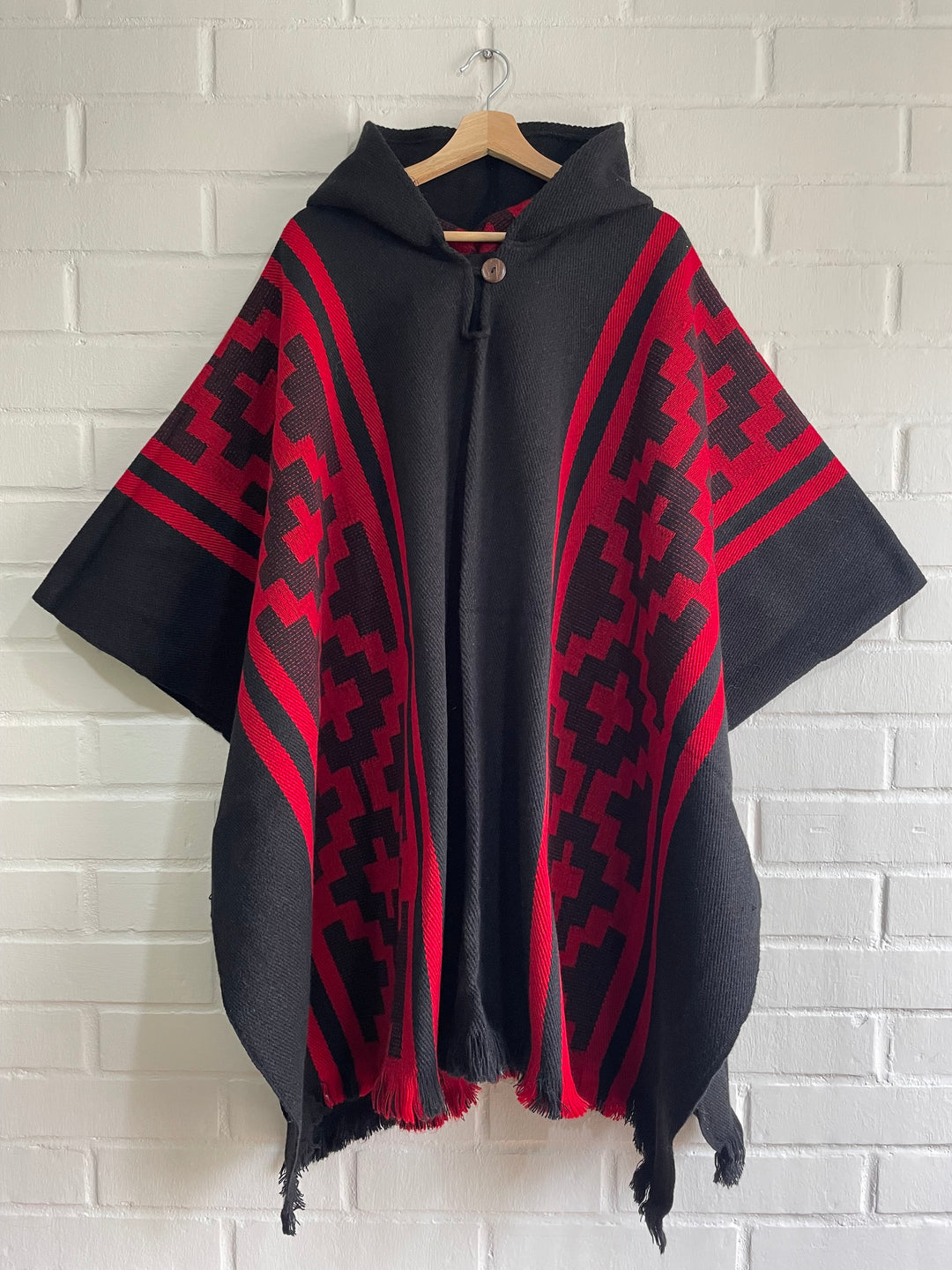 PONCHO ARAUCANO DE ALPACA "MOLFUN"