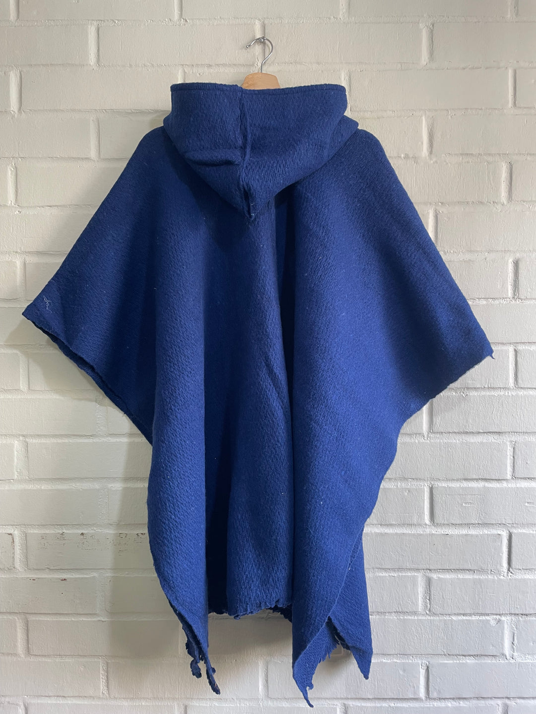 PONCHO CLÁSICO ANDINO “AZUL PATAGONIA”