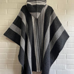 PONCHO ORIGINARIO “CUERVO DEL SUR”