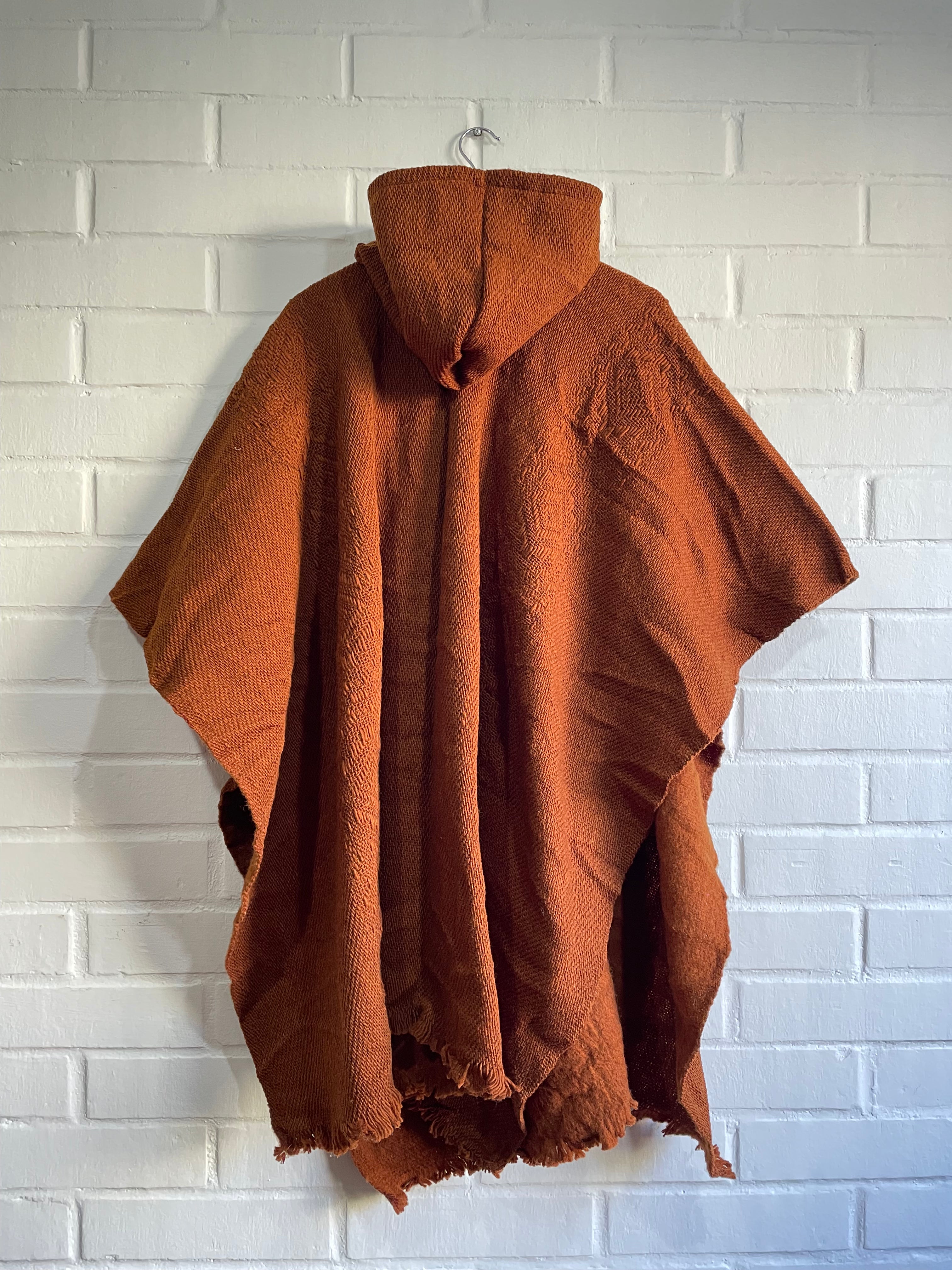 PONCHO DE OVEJA TIERRA ANDINA
