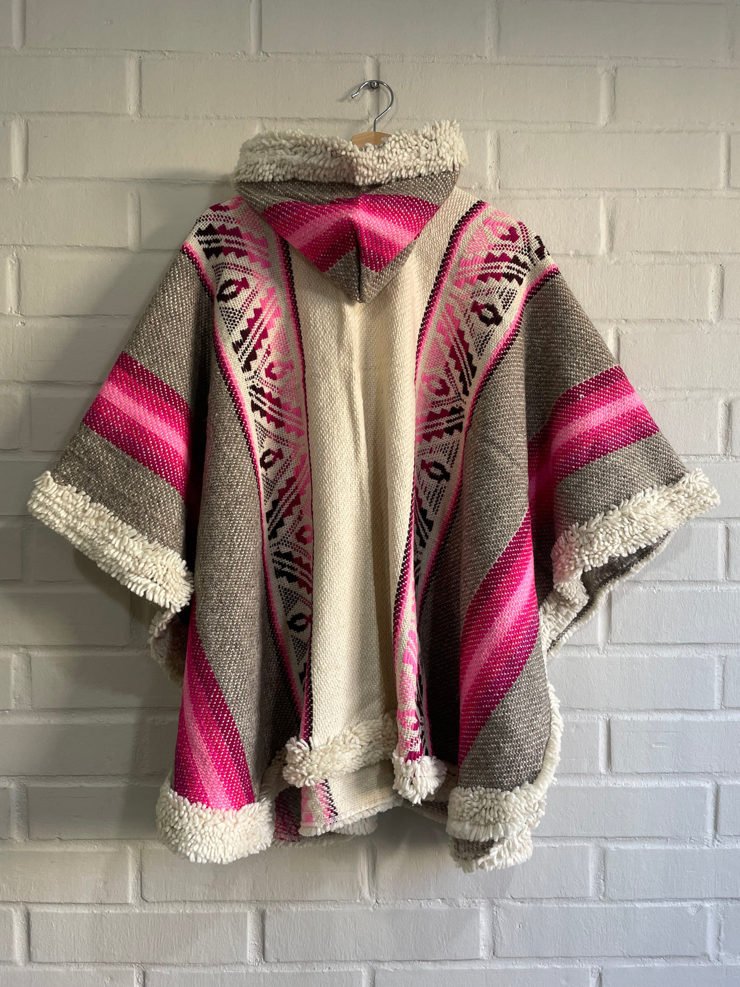 PONCHO LINDEZA OVEJA