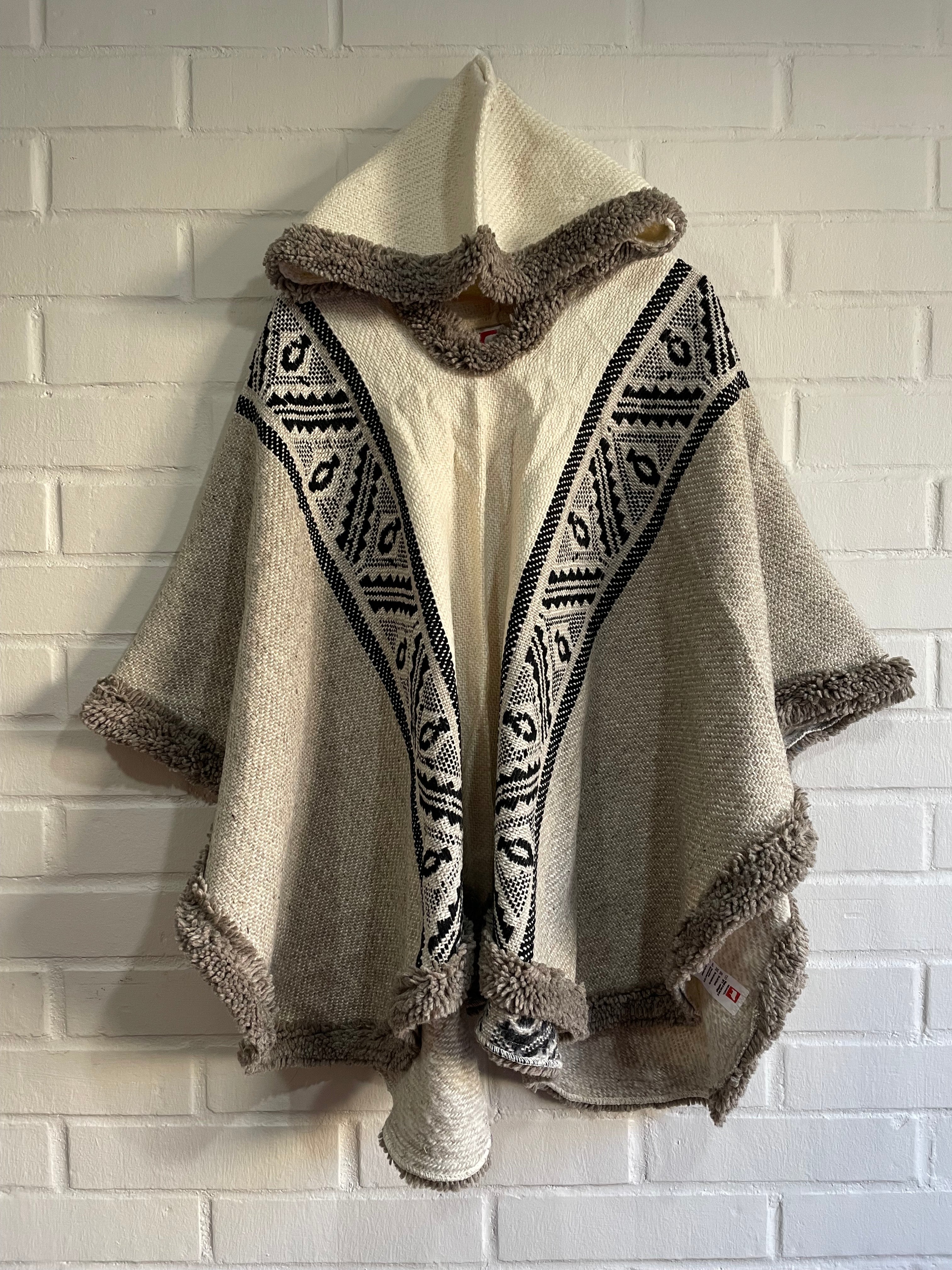 PONCHO LINDEZA OVEJA