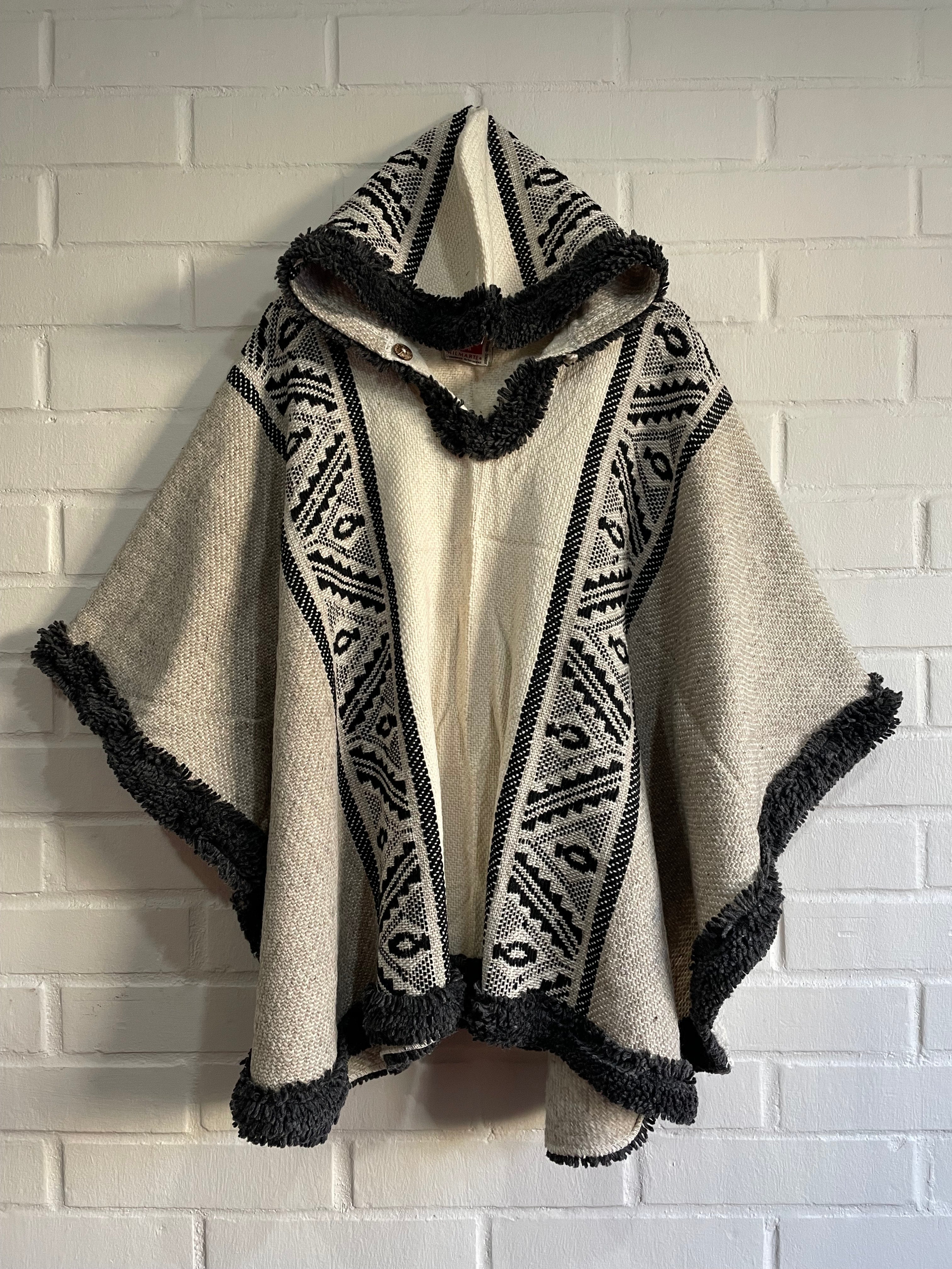 PONCHO LINDEZA OVEJA