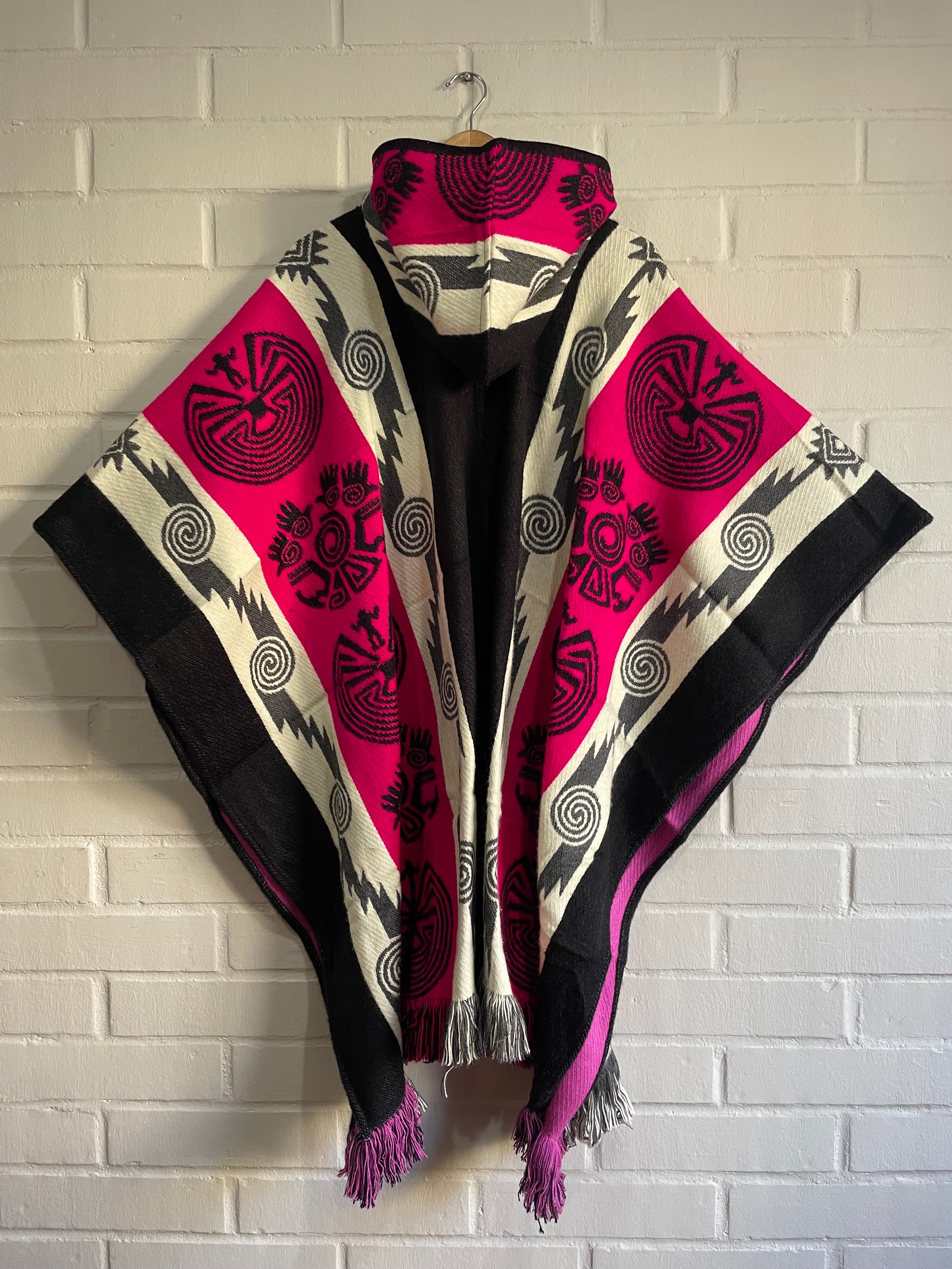 PONCHO CACICA DE ALPACA