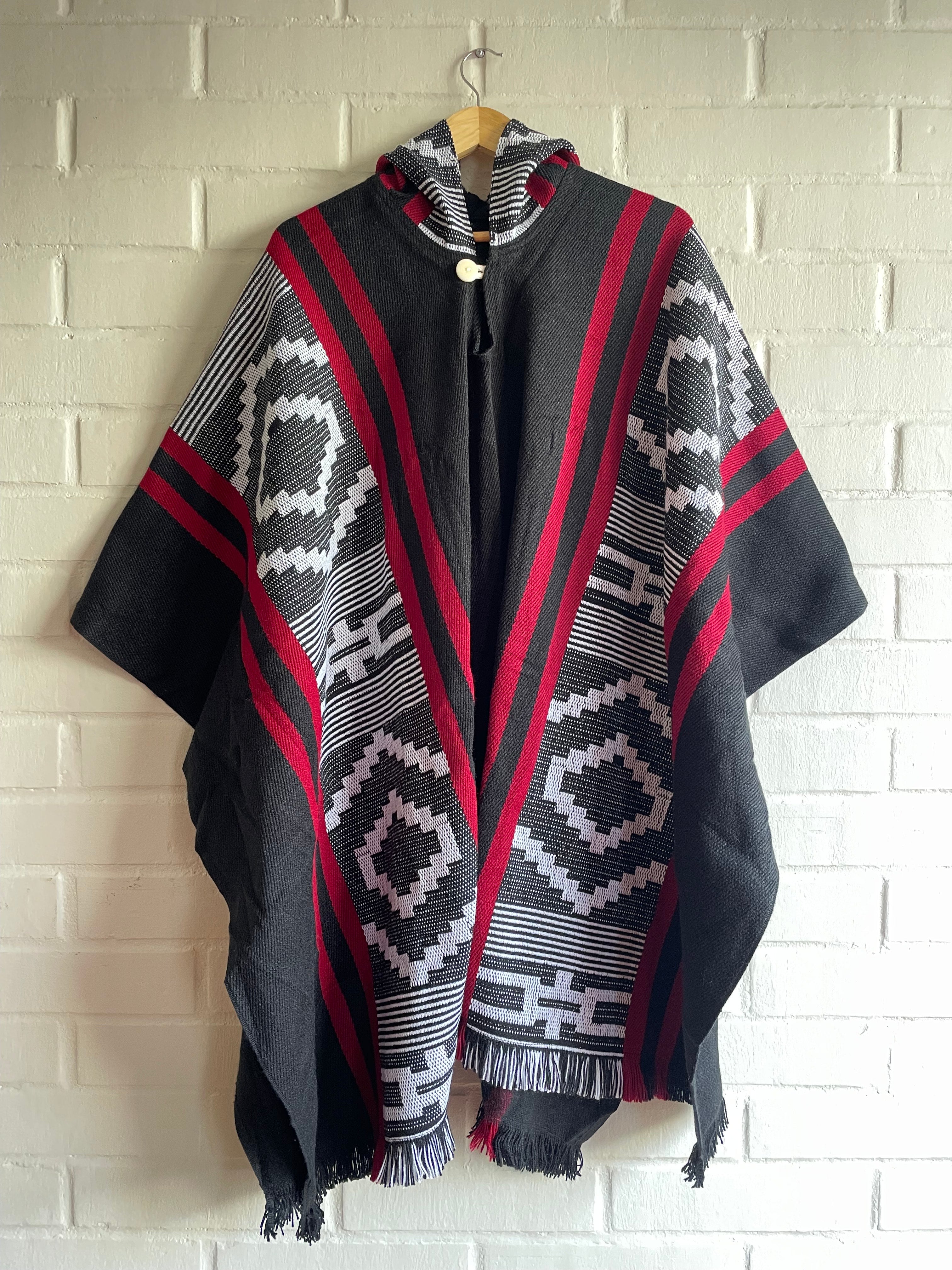 PONCHO ARAUCANO GUERRERO DE PILLAN