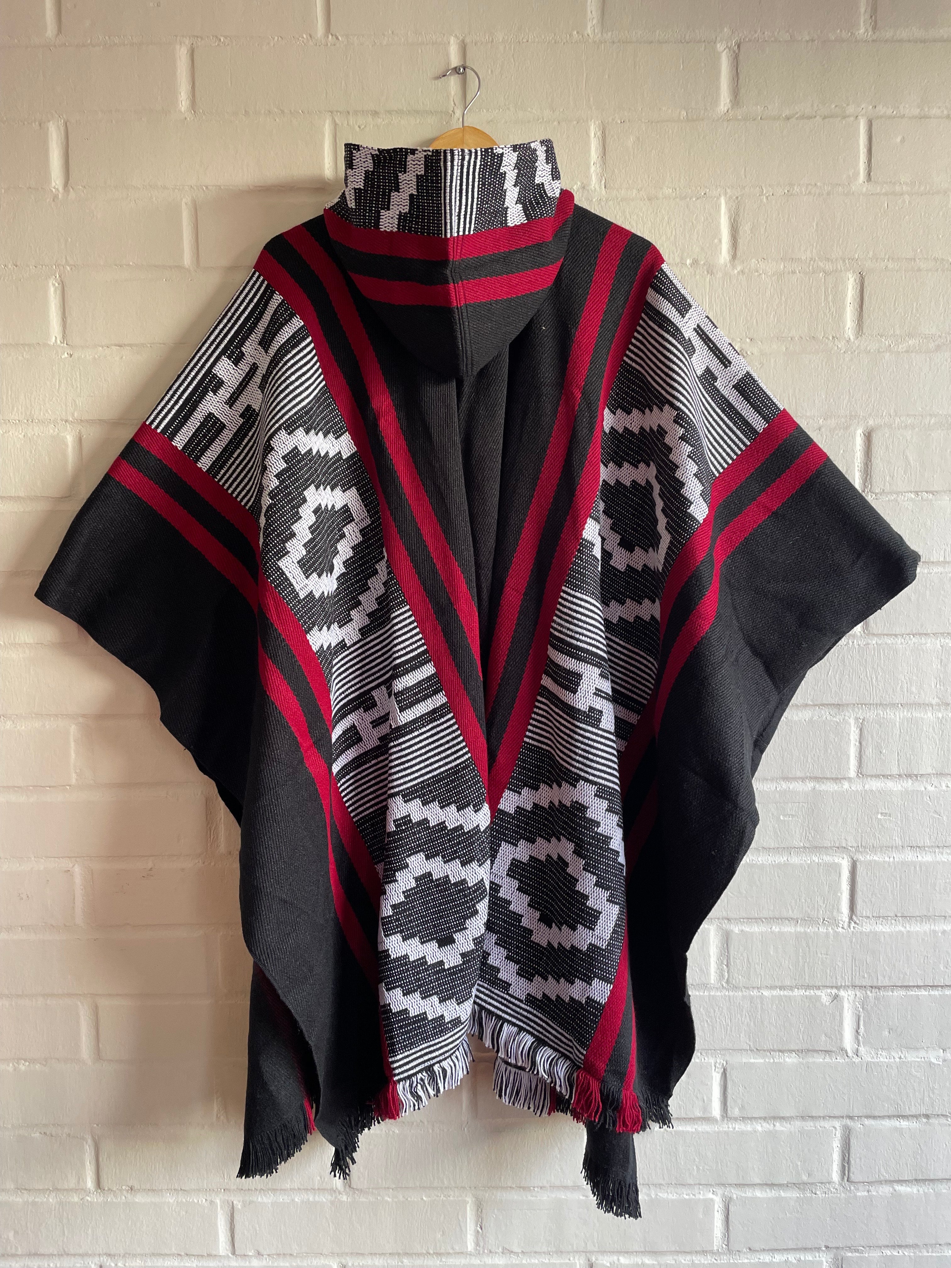 PONCHO ARAUCANO GUERRERO DE PILLAN