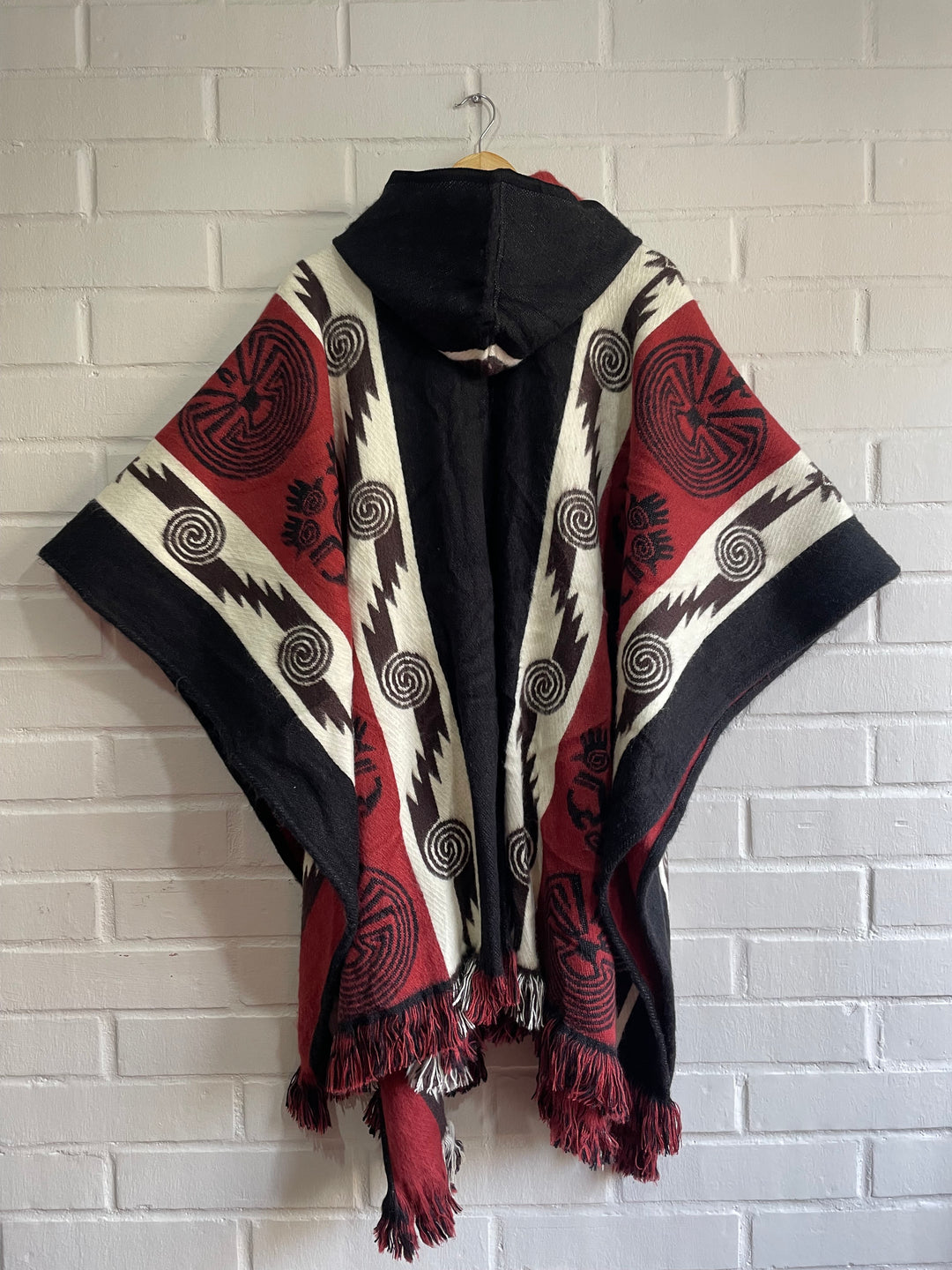 PONCHO CACIQUE ROJO GUERRERO