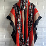 PONCHO DE OVEJA MONTAÑA ROJA