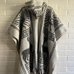 PONCHO DE OVEJA MANTO DEL HUEMUL