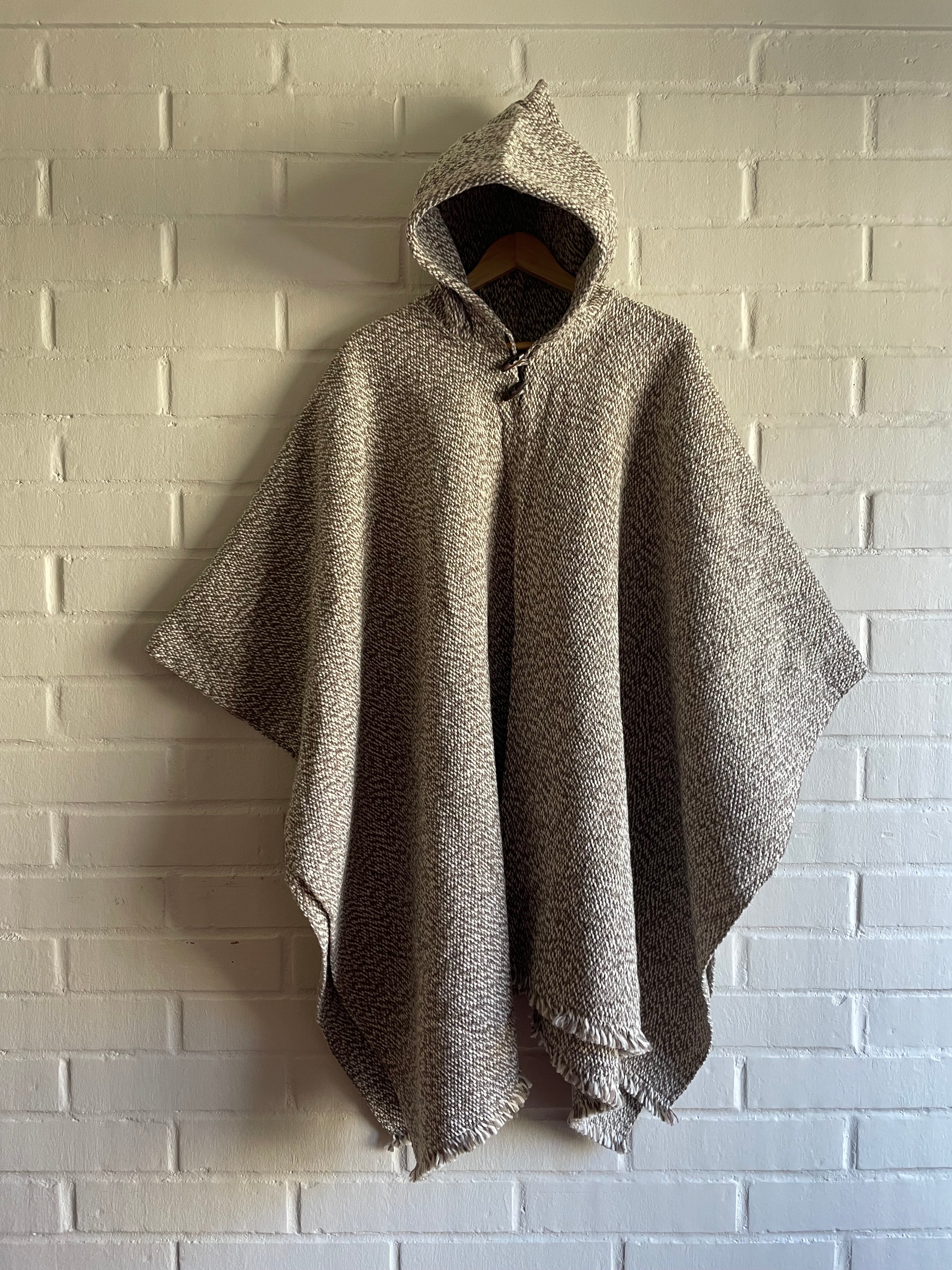 PONCHO TORCIDO CLARO