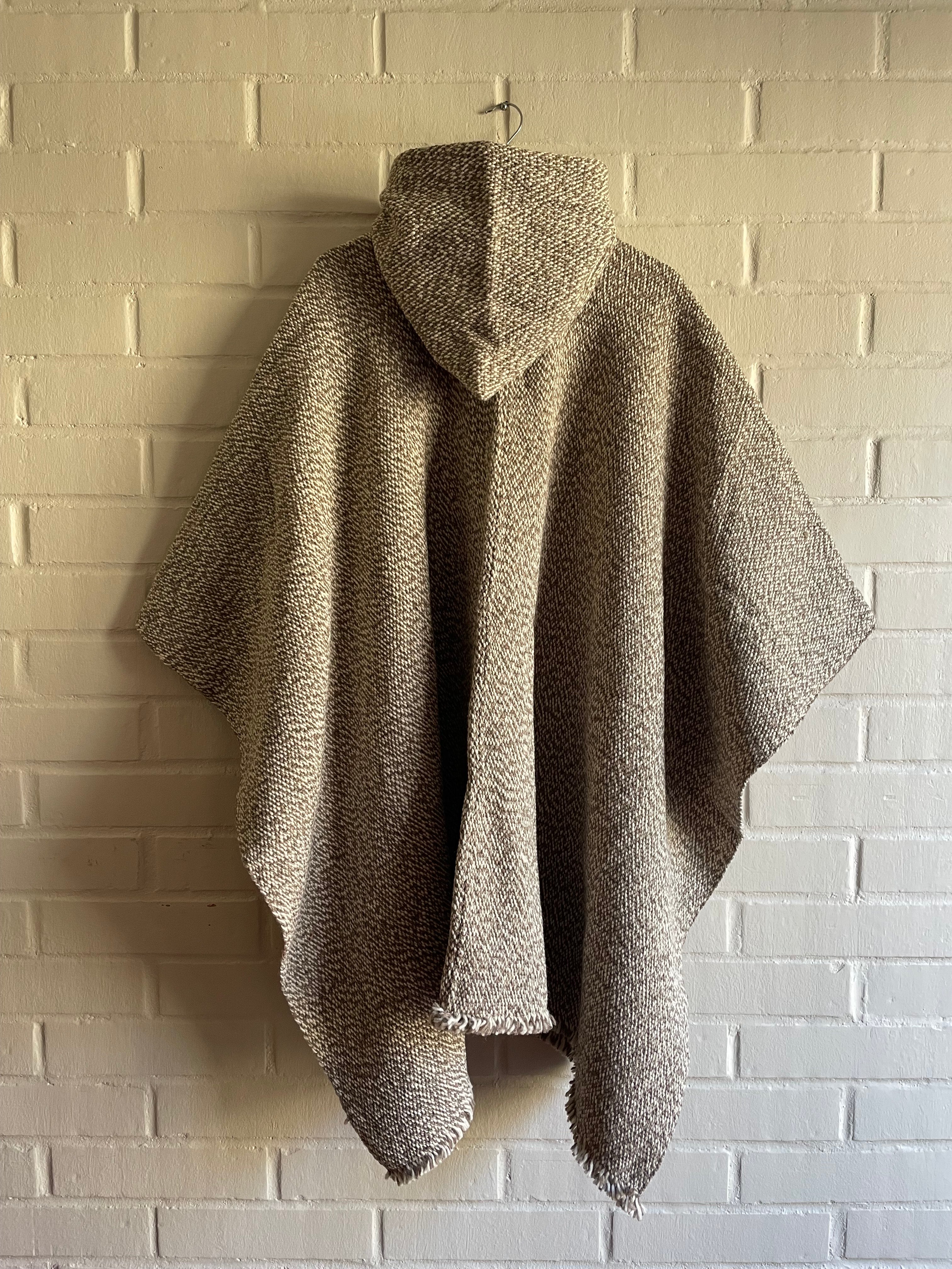 PONCHO TORCIDO CLARO