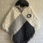 PONCHO 3 PUNTAS ACROMATICO