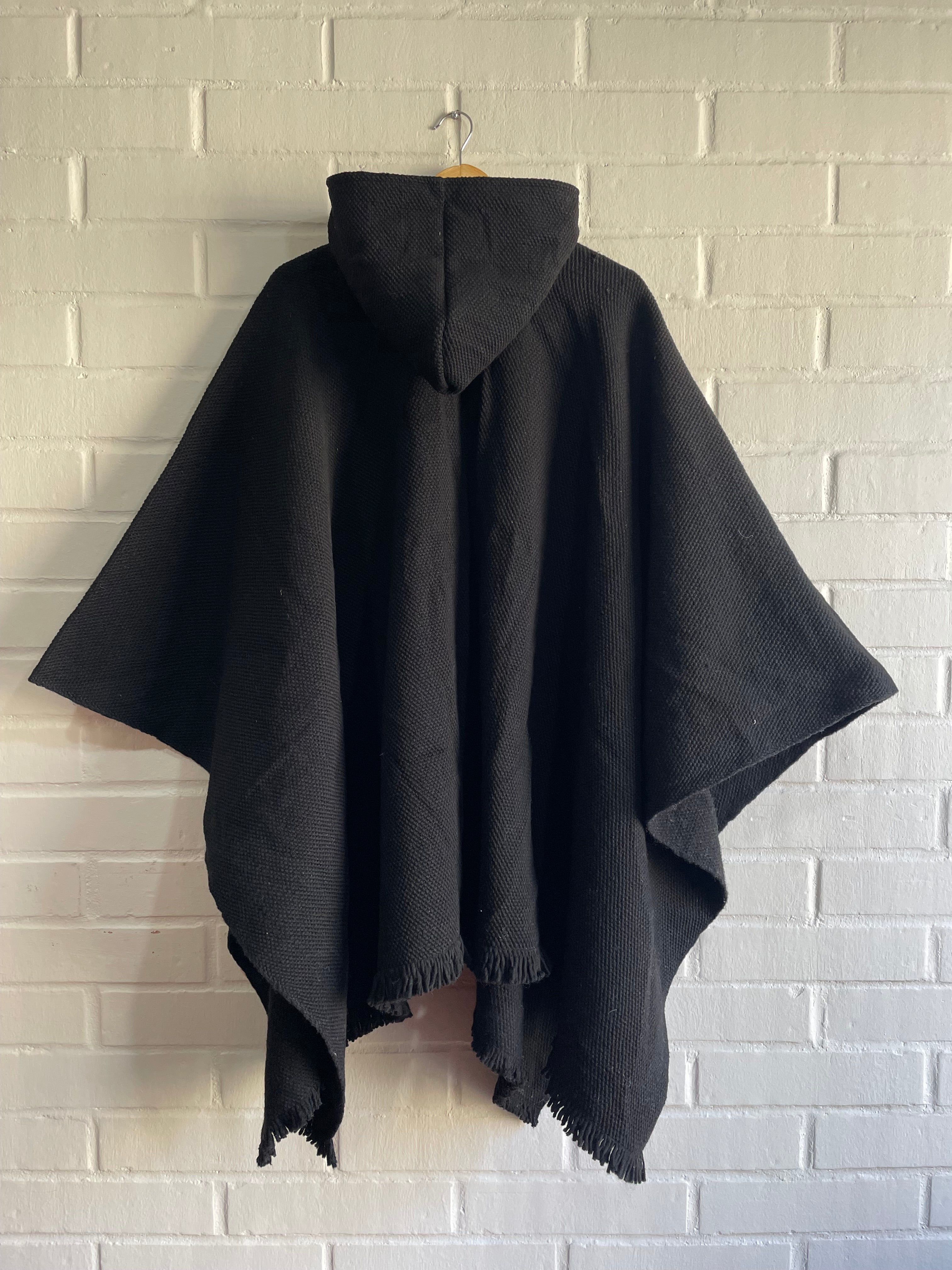 PONCHO HUASO NEGRO COMPLETO