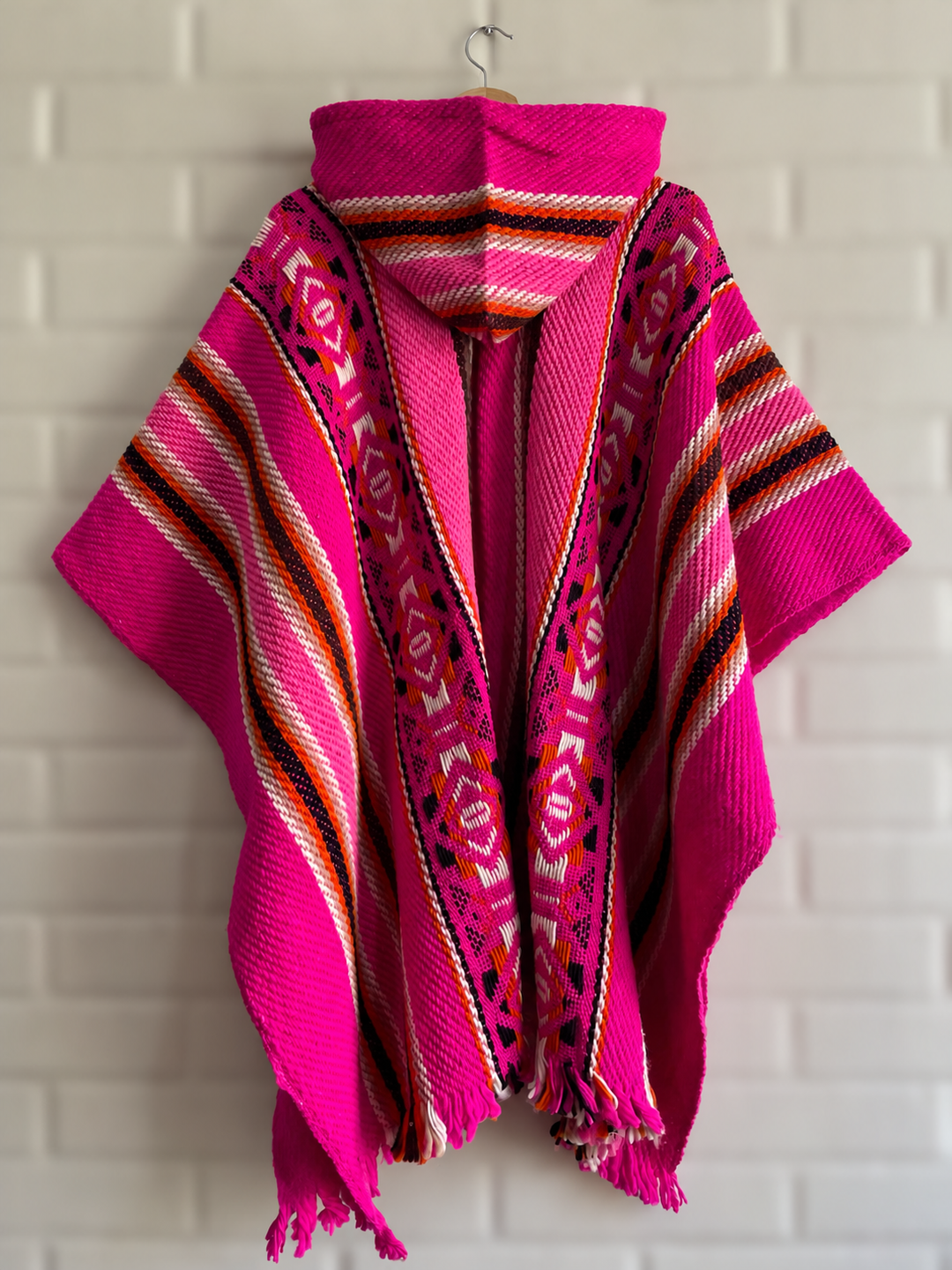 PONCHO CLÁSICO ANDINO “ALEGRIA”
